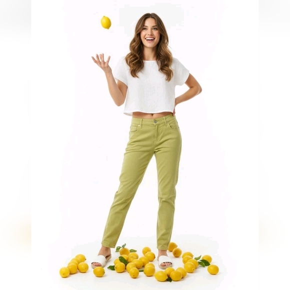 Rue 21 Lime Green Cotton Stretchy Skinny Jeans Size 3/4 - Picture 1 of 8